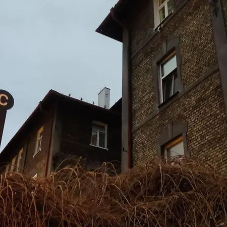 Bytik Kusok Od Stanice Vlaku Апартаменты